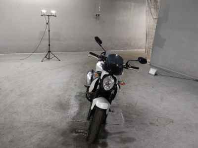 Suzuki Gladius SFV400 2013