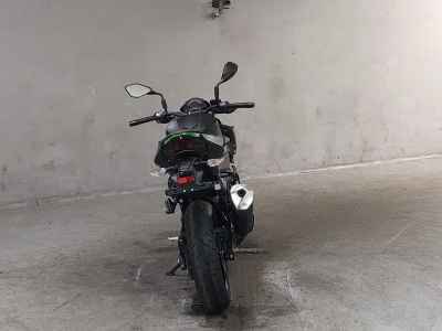 Kawasaki Z400 2021