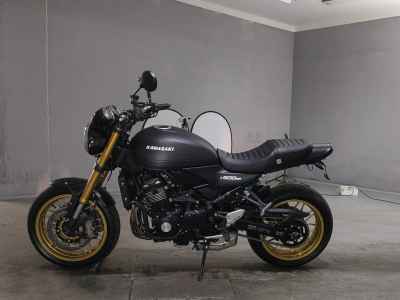 Kawasaki Z900RS SE 2024