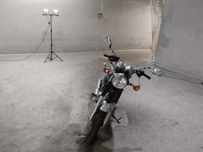 Yamaha SR400 2021