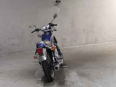 Yamaha SR400 2021