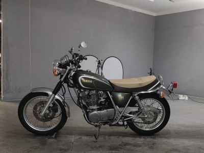 Yamaha SR400 2013