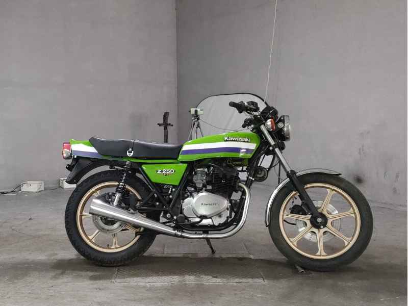 Kawasaki Z250FT