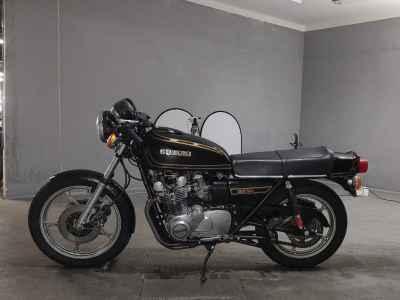 Suzuki GS750