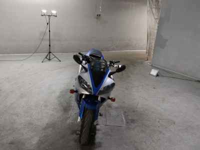 Yamaha YZF-R1