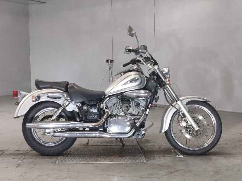 Suzuki Intruder 250LC