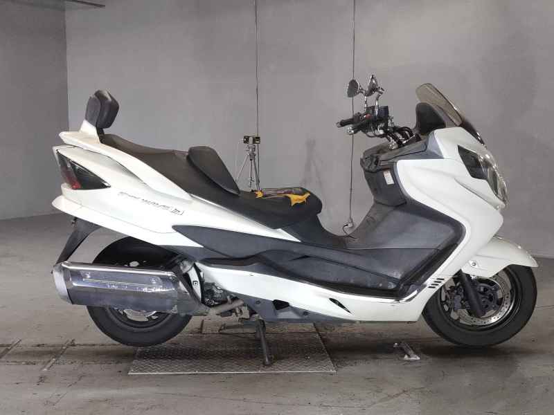 Suzuki Skywave 250S