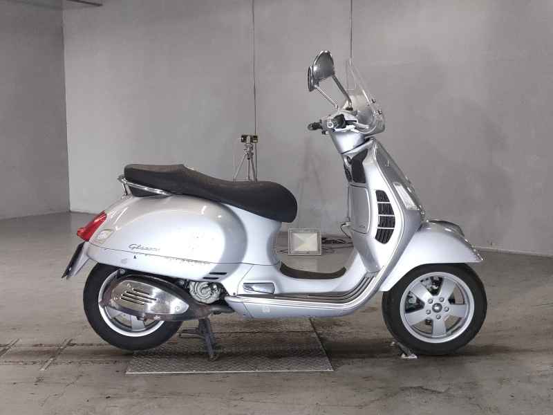 Vespa GTS 250