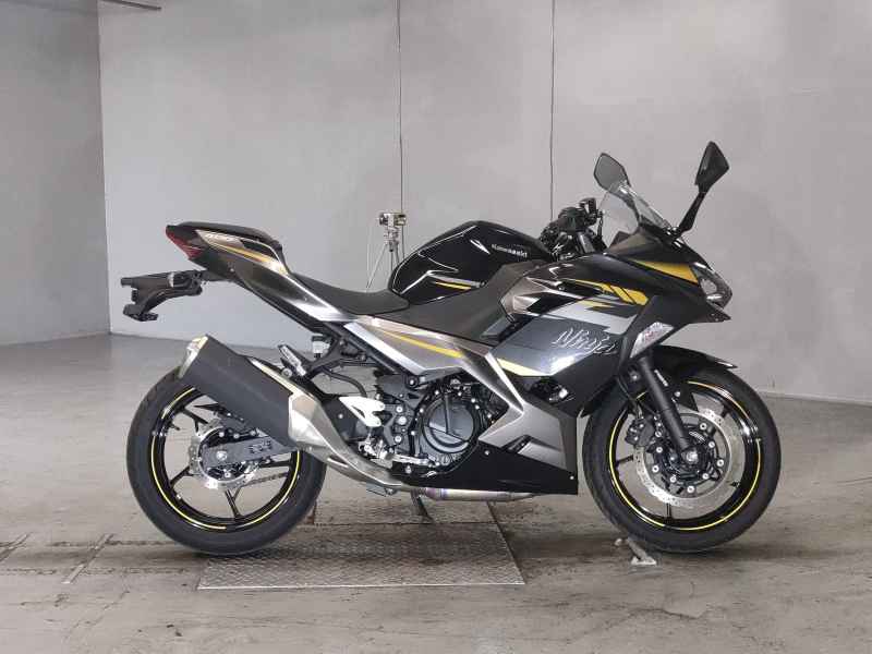 Kawasaki Ninja 400 2021