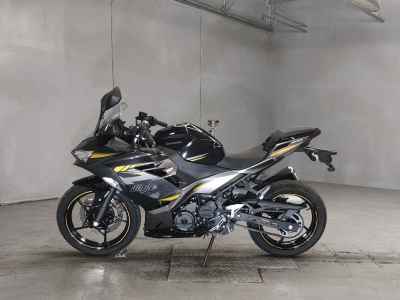 Kawasaki Ninja 400 2021