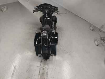 Harley-Davidson Street Glide FLHXSE1800 CVO 2011