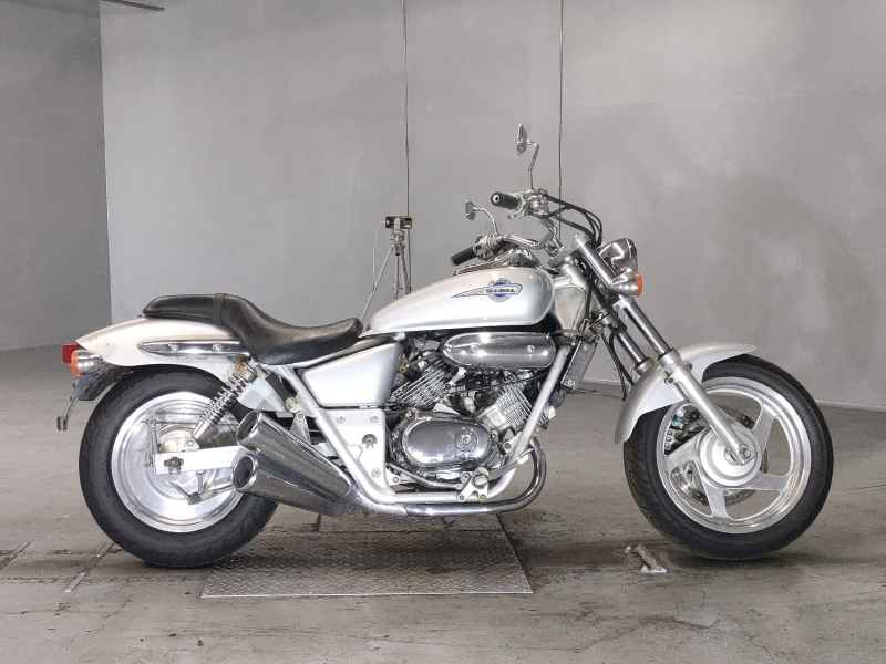 Honda Magna 250