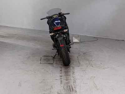 Kawasaki Ninja 400R 2011