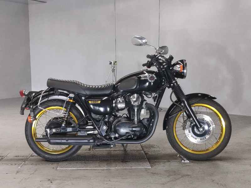 Kawasaki W800 2012