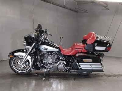 Harley-Davidson FLHTCU1580 2010