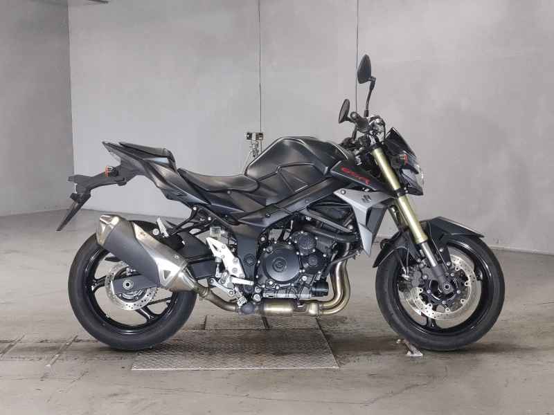 Suzuki GSR750 2015