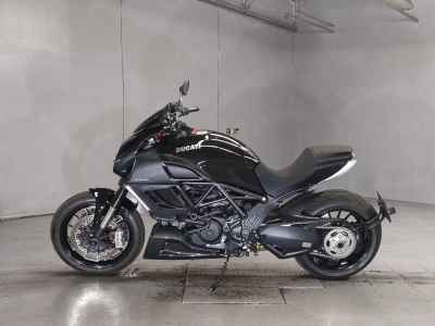 Ducati Diavel 2013