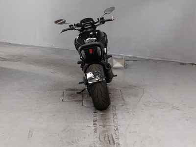 Ducati Diavel 2013