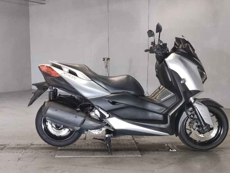 Yamaha XMAX 250