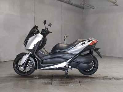 Yamaha XMAX 250