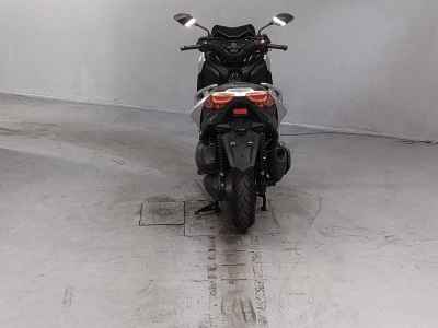 Yamaha XMAX 250