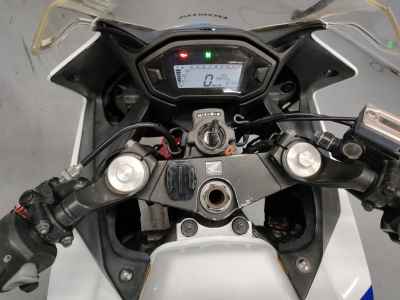 Honda CBR400R 2015