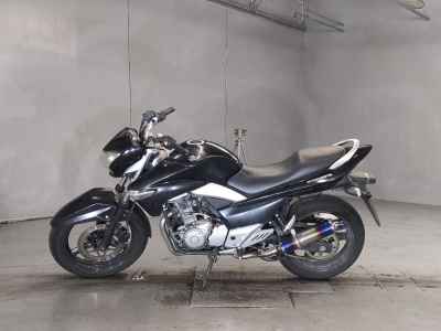 Suzuki GSR250