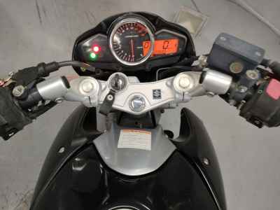 Suzuki GSR250