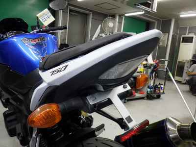 Suzuki GSR750 2015