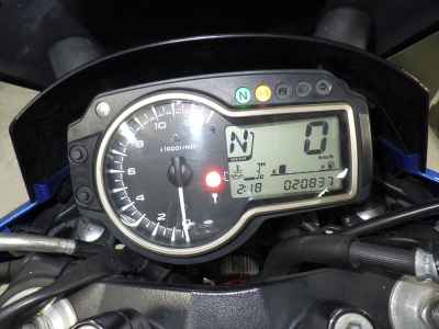 Suzuki GSR750 2015