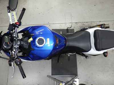 Suzuki GSR750 2015