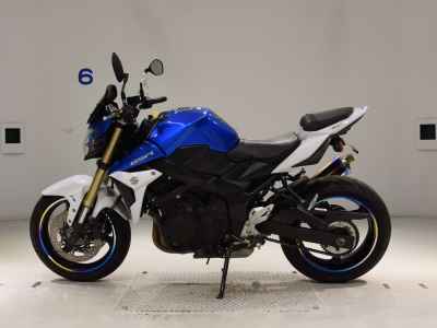 Suzuki GSR750 2015
