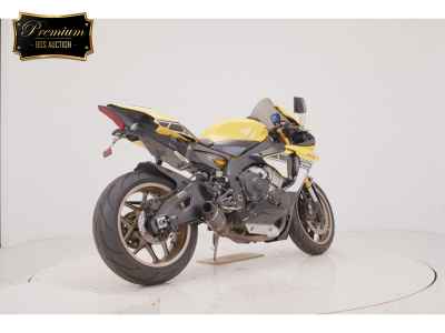 Yamaha YZF-R1 2017