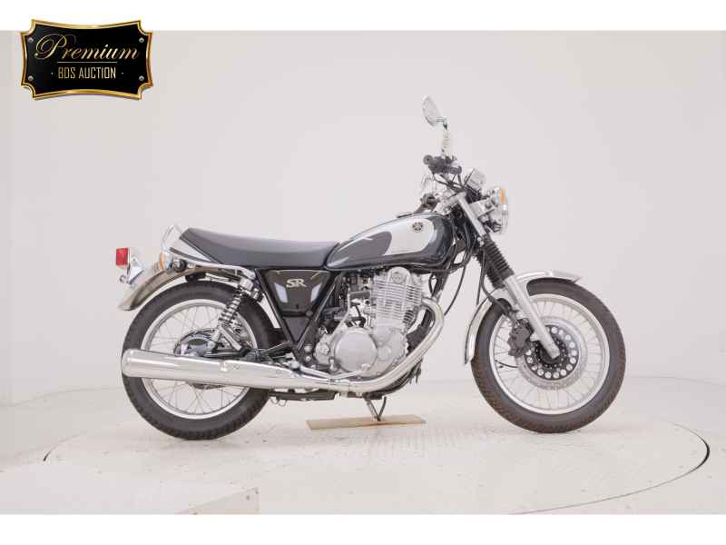 Yamaha SR400 2021