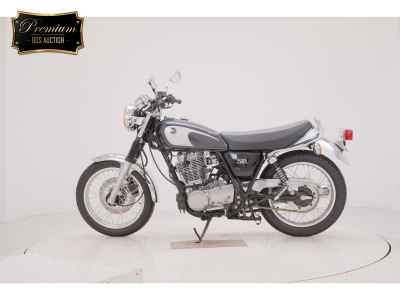 Yamaha SR400 2021