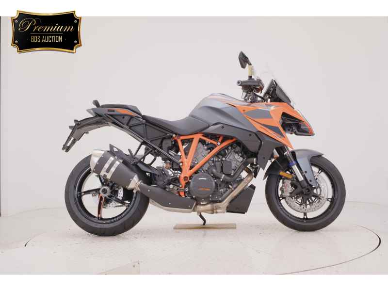KTM 1290 Super Duke GT 2025