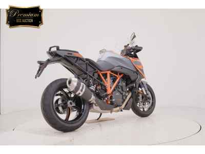 KTM 1290 Super Duke GT 2025