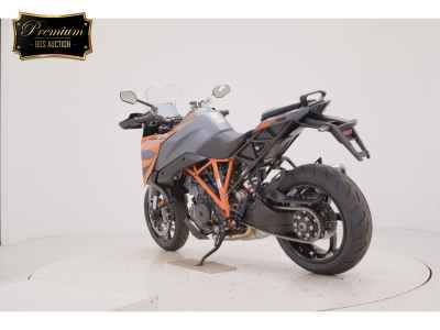 KTM 1290 Super Duke GT 2025