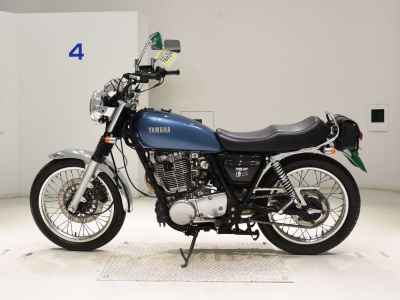 Yamaha SR400 2020