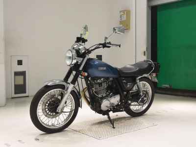 Yamaha SR400 2020