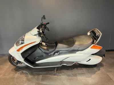 Suzuki Gemma 250
