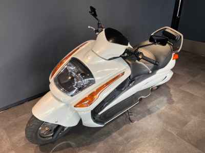 Suzuki Gemma 250