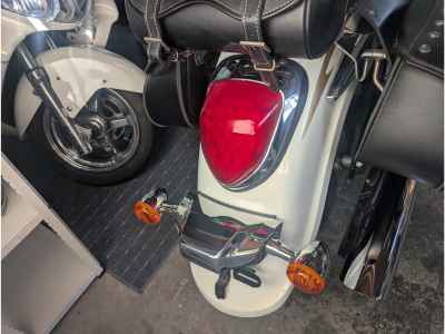 Suzuki Intruder 400 Classic 2009