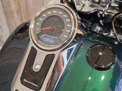 Harley-Davidson FXST 2022
