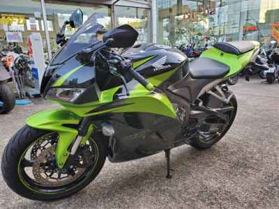 Honda CBR600RR 2009