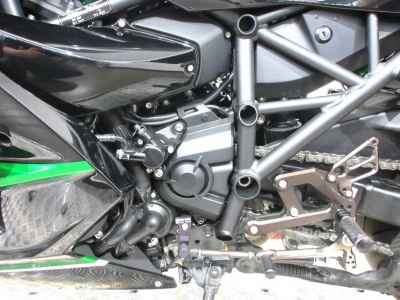 Kawasaki Ninja H2 SX 2023