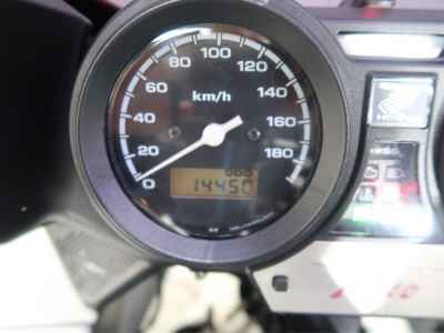 Honda CB400SFV 2011
