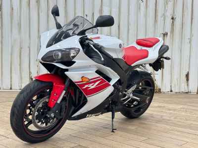 Yamaha YZF-R1 2011