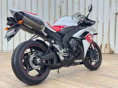 Yamaha YZF-R1 2011