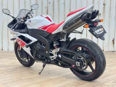 Yamaha YZF-R1 2011